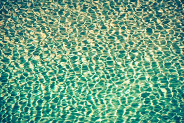 şeffaf havuz suyu temizle