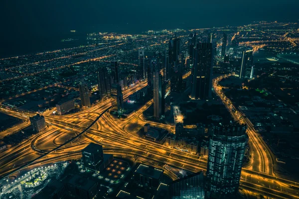 Центр міста Дубай ніч — стокове фото