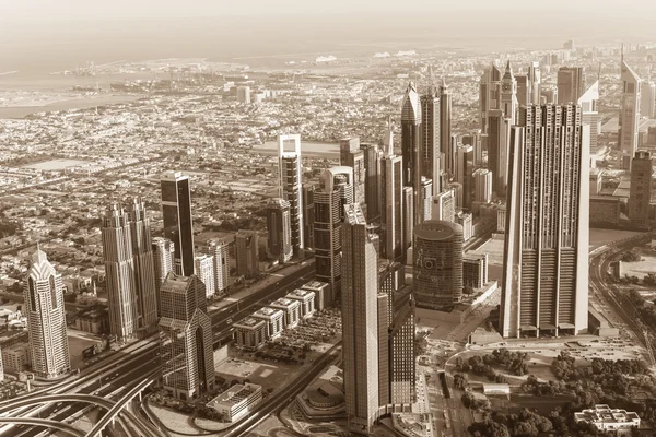 Dubai centrum ochtend scène. — Stockfoto