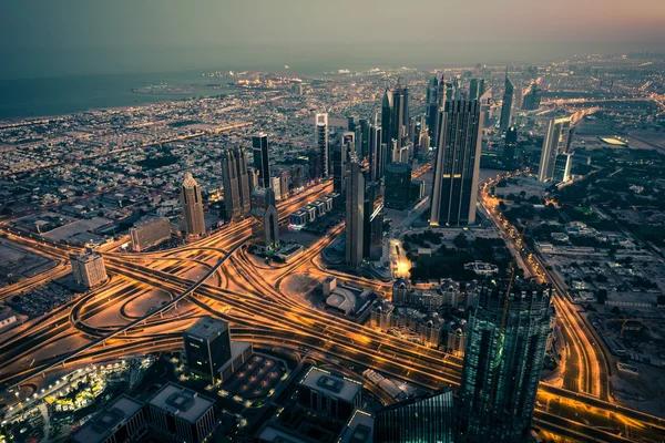 Dubai centrum nacht — Stockfoto