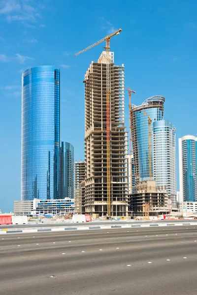 Abu Dhabi nieuw district met wolkenkrabbers — Stockfoto