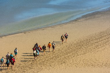 Mont Saint Michel duvarlarından görüntülemek