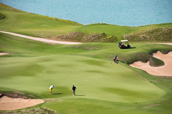 Golf resort, a tájat, a tenger — Stock Fotó