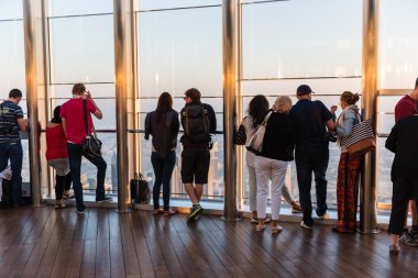 Gözlem güverte insanlara  