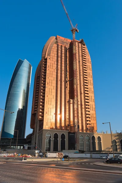 Abu dhabi neues Viertel mit Wolkenkratzern — Stockfoto