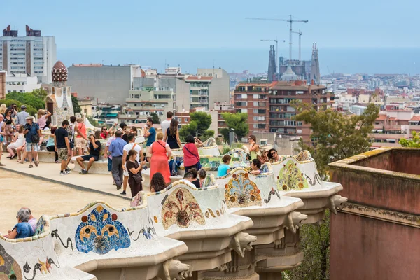 Park Guell 'de turistler 