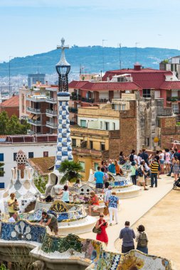 Park Guell, Barselona 'da turistler 