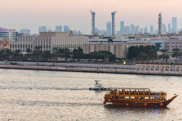 Tradizionale barca araba a Dubai Creek — Foto Stock