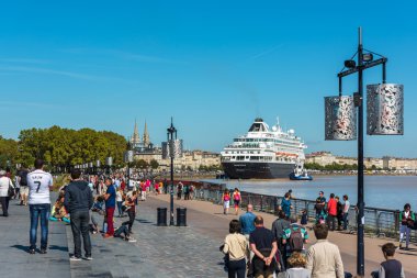 yolcu gemisi Prinsendam Bordeaux, Fransa
