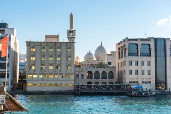 Dubai creek embankment view — Stock Photo, Image