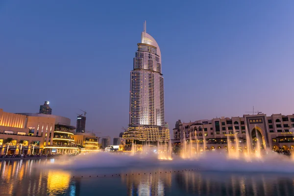 Dubai fountains show at the Dubai Mall — Stock Photo, Image