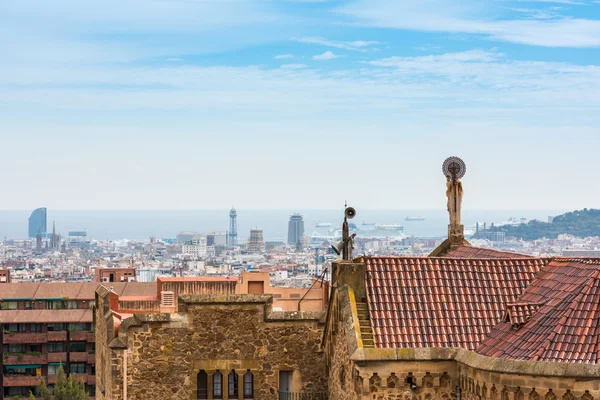 Daken van de gebouwen in Barcelona — Stockfoto