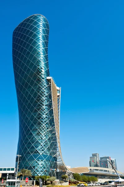 Capital Gate tower in Abu Dhabi — Stock Photo, Image