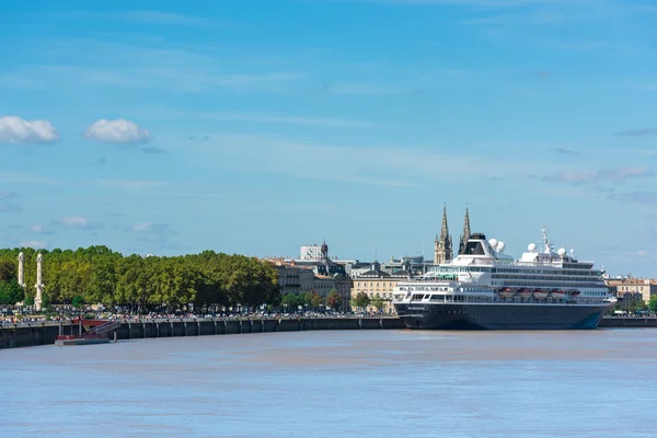 Kryssningsfartyg Prinsendam i Bordeaux — Stockfoto