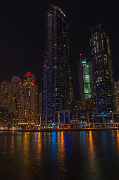 Night view of Dubai Marina — Stock Photo, Image