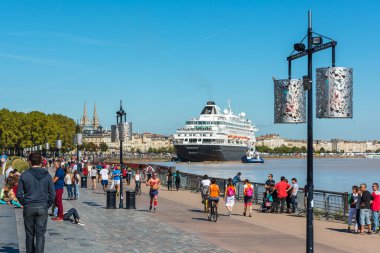 yolcu gemisi Prinsendam Bordeaux
