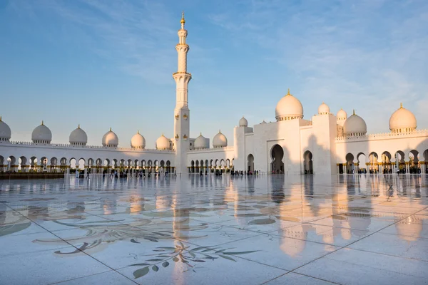 Sheikh Zayed fehér Mosque — Stock Fotó