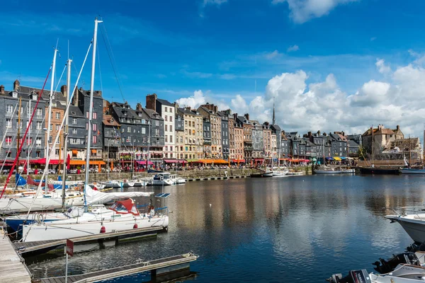 Přístavu Honfleur v Normandii, Francie — Stock fotografie