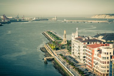 El Abra Körfezi ve Getxo iskele ve sahil 