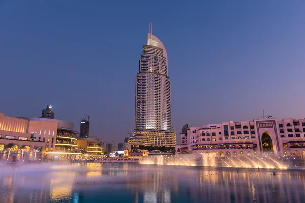 Dubai fountains show at the Dubai Mall — Stock Photo, Image