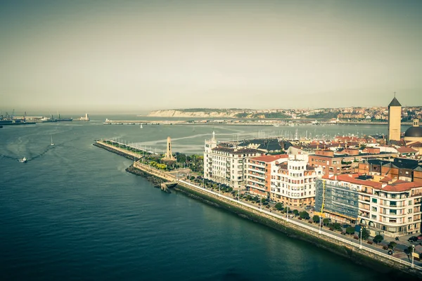 Baia di El Abra e molo di Getxo e lungomare — Foto Stock