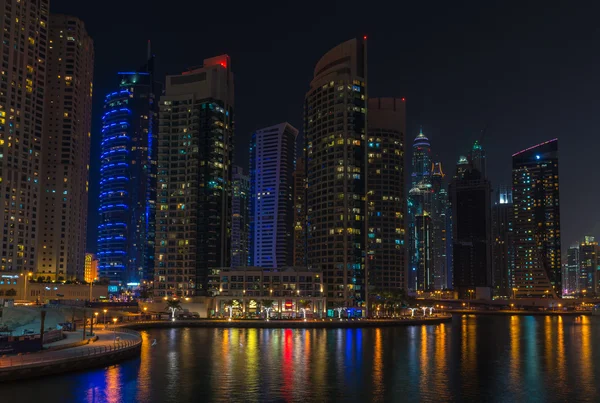 Night view of Dubai Marina — Stock Photo, Image