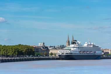 Ünlü Hollandalı gemisi Prinsendam