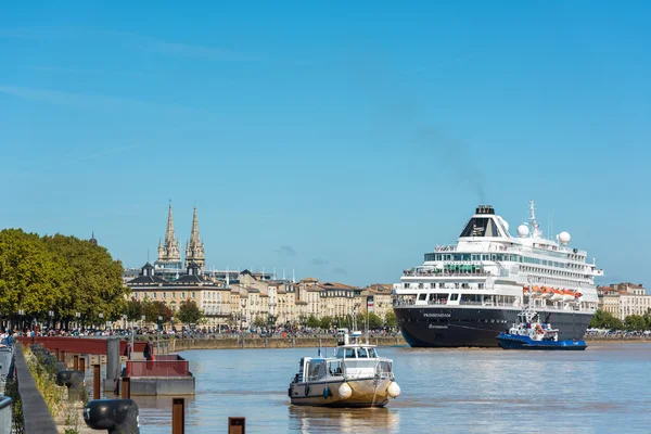 Ünlü Hollandalı gemisi Prinsendam