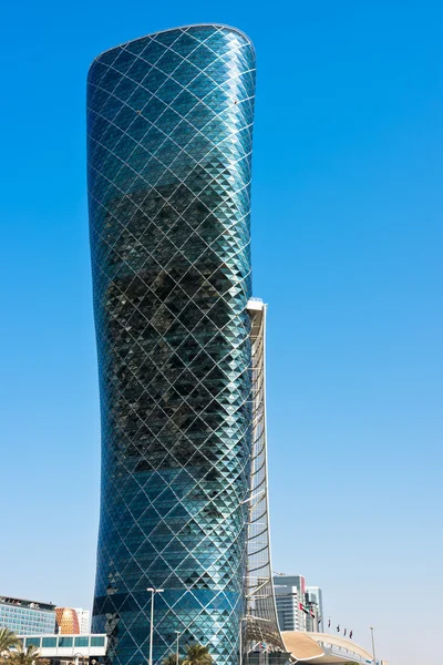 Capital Gate tower in Abu Dhabi — Stock Photo, Image