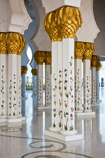Mešita šejka Zayeda bílé — Stock fotografie