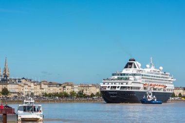 Ünlü Hollandalı gemisi Prinsendam