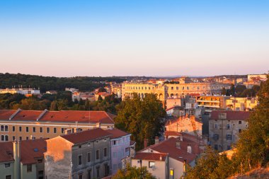 Hırvatistan cityscape gün batımında