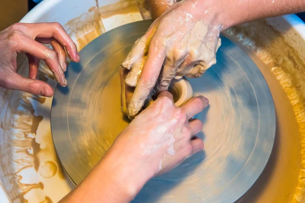 Pottering - creating a clay cup — Stock Photo, Image