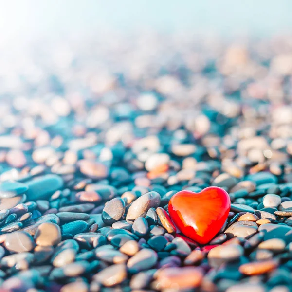 Valentines Day Concept Romantic Love Symbol Red Heart Pebble Beach — Stock Photo, Image