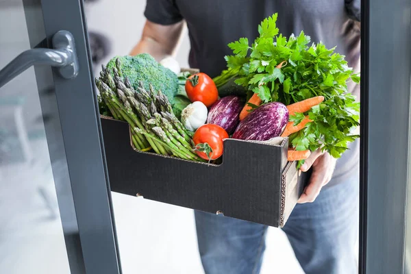 Fresh Organic Greens Vegetables Delivery Man Hands Holding Box Farmer — Stock Photo, Image