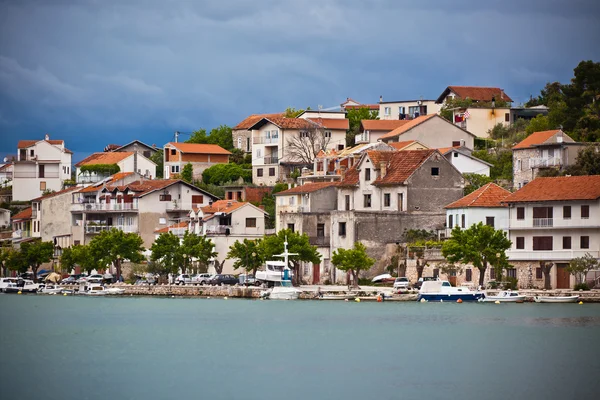 Zaton, Croácia vista do mar — Fotografia de Stock