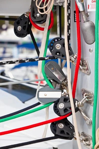 Winches and ropes, yacht details — Stock Photo, Image