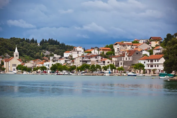 Zaton, Croazia vista dal mare — Foto Stock