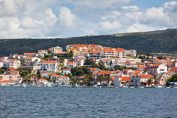 Rogoznica, Croazia vista dal mare — Foto Stock