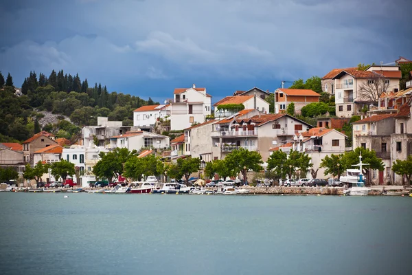 Zaton, Croacia vista desde el mar — Foto de Stock