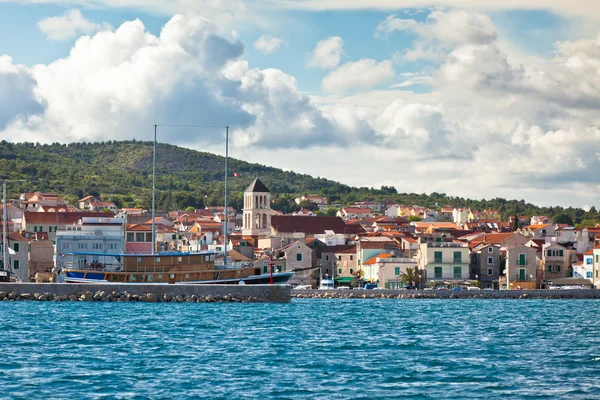 Vodice, Croacia vista desde el mar —  Fotos de Stock