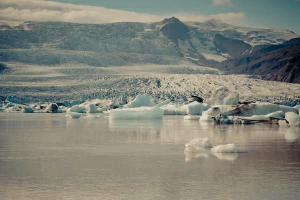 Lagune du glacier Jokulsarlon dans le parc national Vatnajokull, Islande — Photo