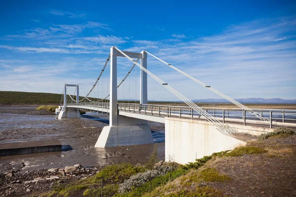 Il ponte sul fiume islandese Jokulsa a Fjollum — Foto Stock