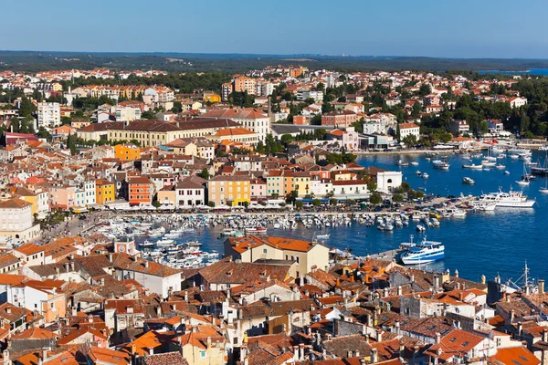 Luchtfoto van rovinj Belfort, Kroatië — Stockfoto