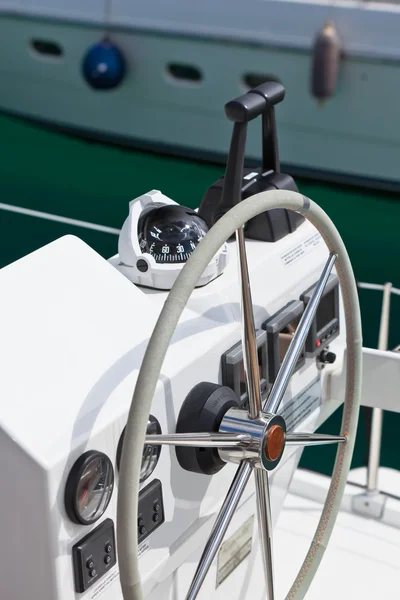 Sailing yacht control wheel and implement — Stock Photo, Image