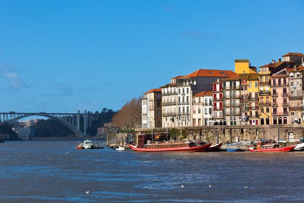 Panoramica della città vecchia di Oporto, Portogallo — Foto Stock