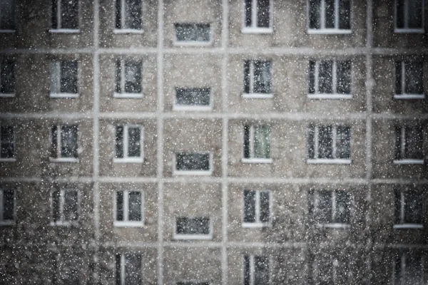 Sneeuwval in een grote stad — Stockfoto
