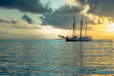 Hint Okyanusu, eğlence yat