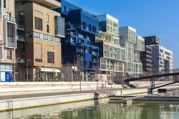 Distriktet med moderna hus i Lyon, Frankrike — Stockfoto