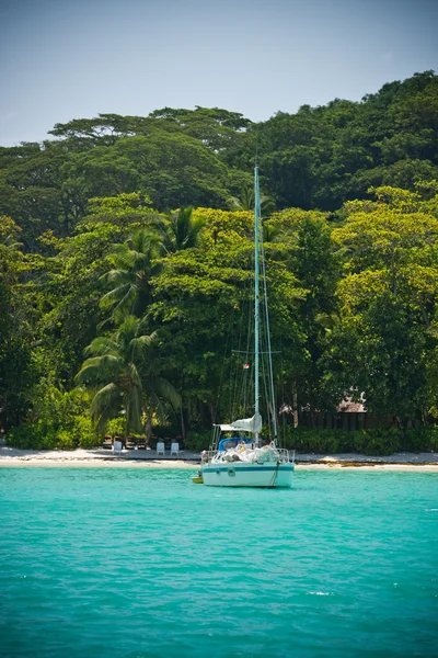 Plage tropicale à Mahe île de Seychelles — Photo